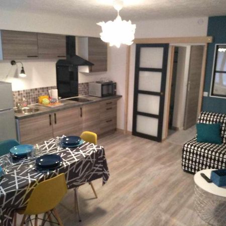 Joli Petit Logement En Centre Ville De Brioude Exterior photo