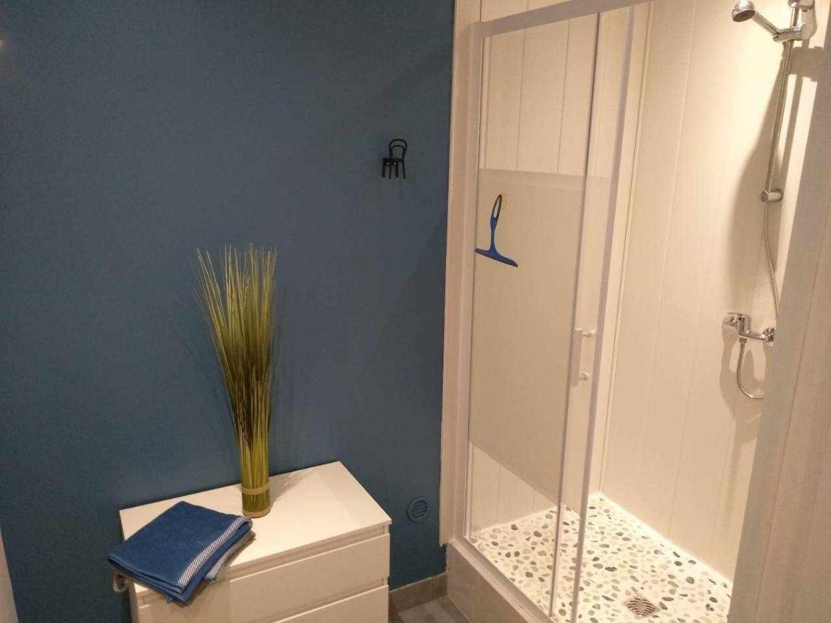 Joli Petit Logement En Centre Ville De Brioude Exterior photo